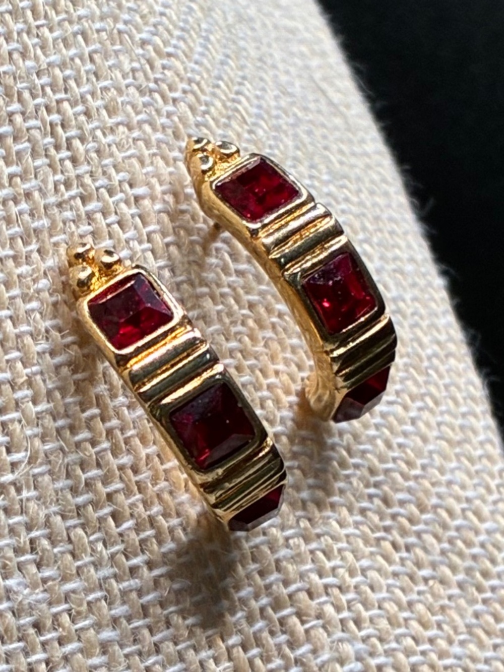 Vintage gold Huggie hoop earrings channel-set with square red cut gemstones